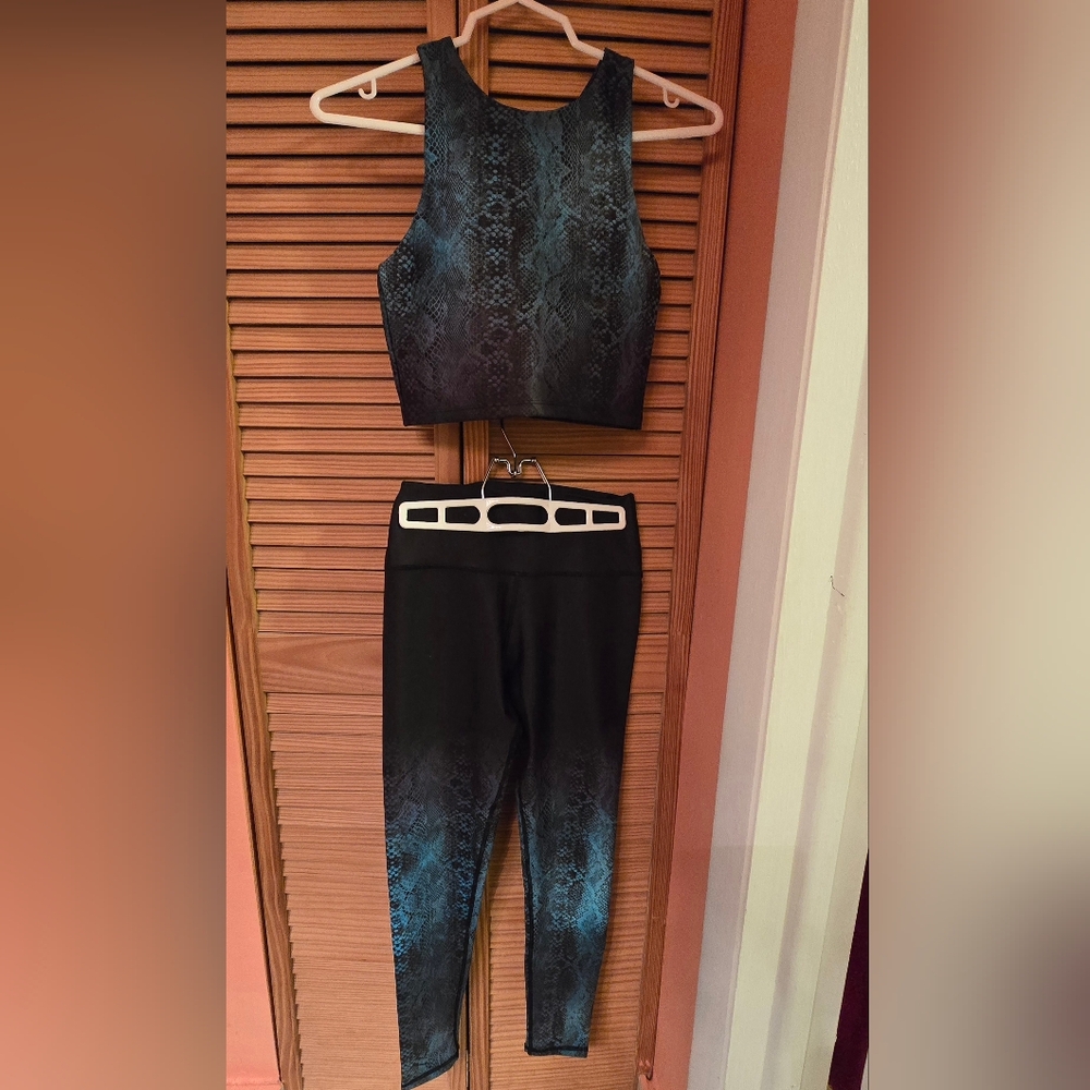 Aqua Athletic Black and Blue Snake Print Activewear Set